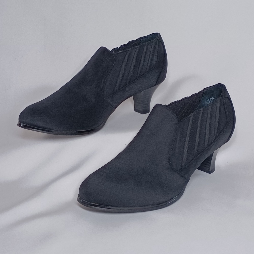 Vintage AJ Valenci Black Womens 7.5W Slip On Elasticized Side Panel 2" Heel